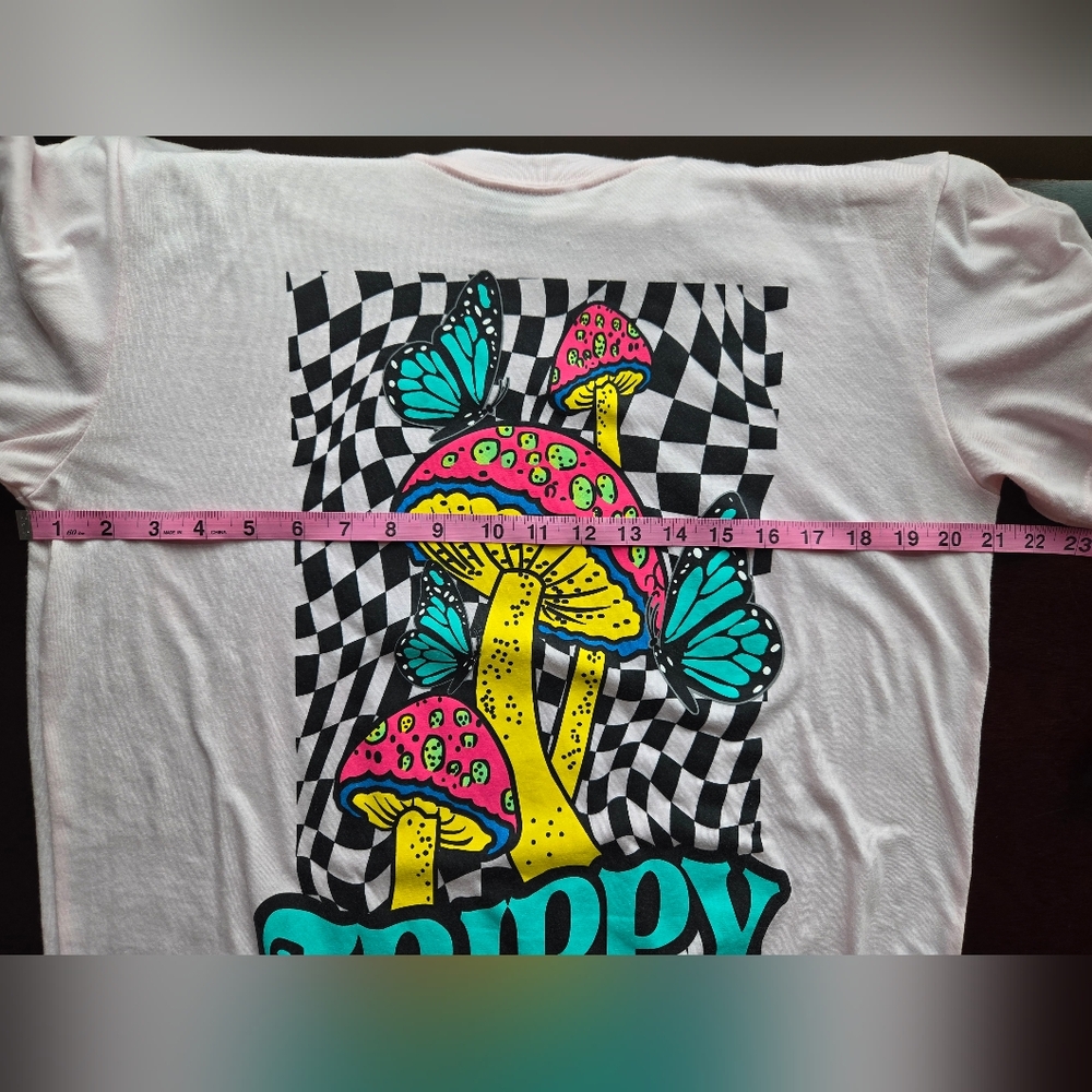 🍄 RGSTR "Trippy" Mushroom & Butterfly Graphic Tee - Picture 3 of 5